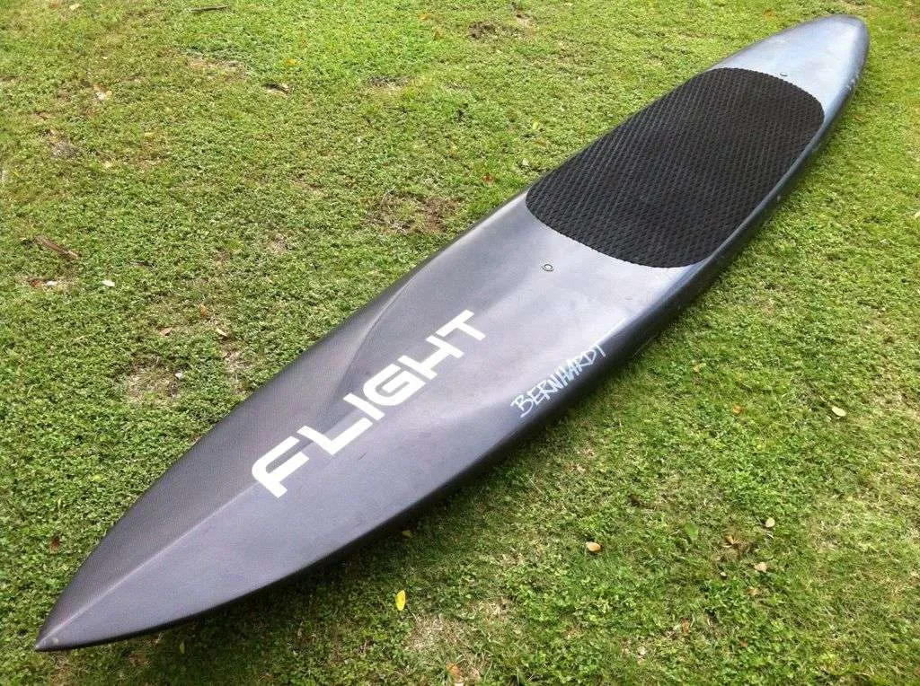 Carbon fiber paddle board